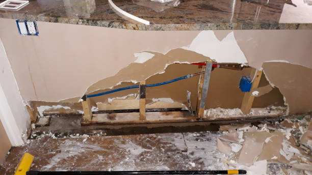 Best Commercial water damage restoration  in Central Park, WA
